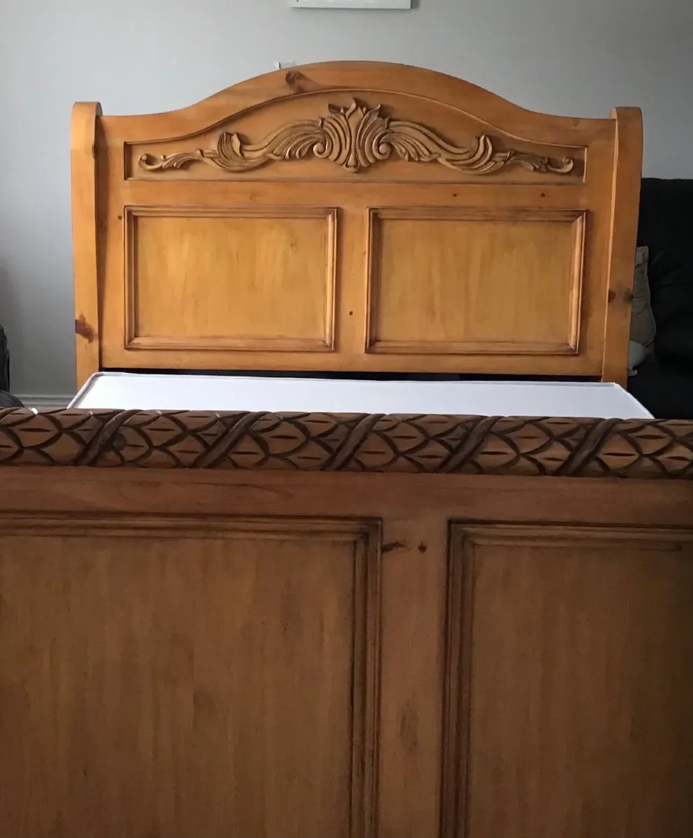Bed 5 Ft - Image 1