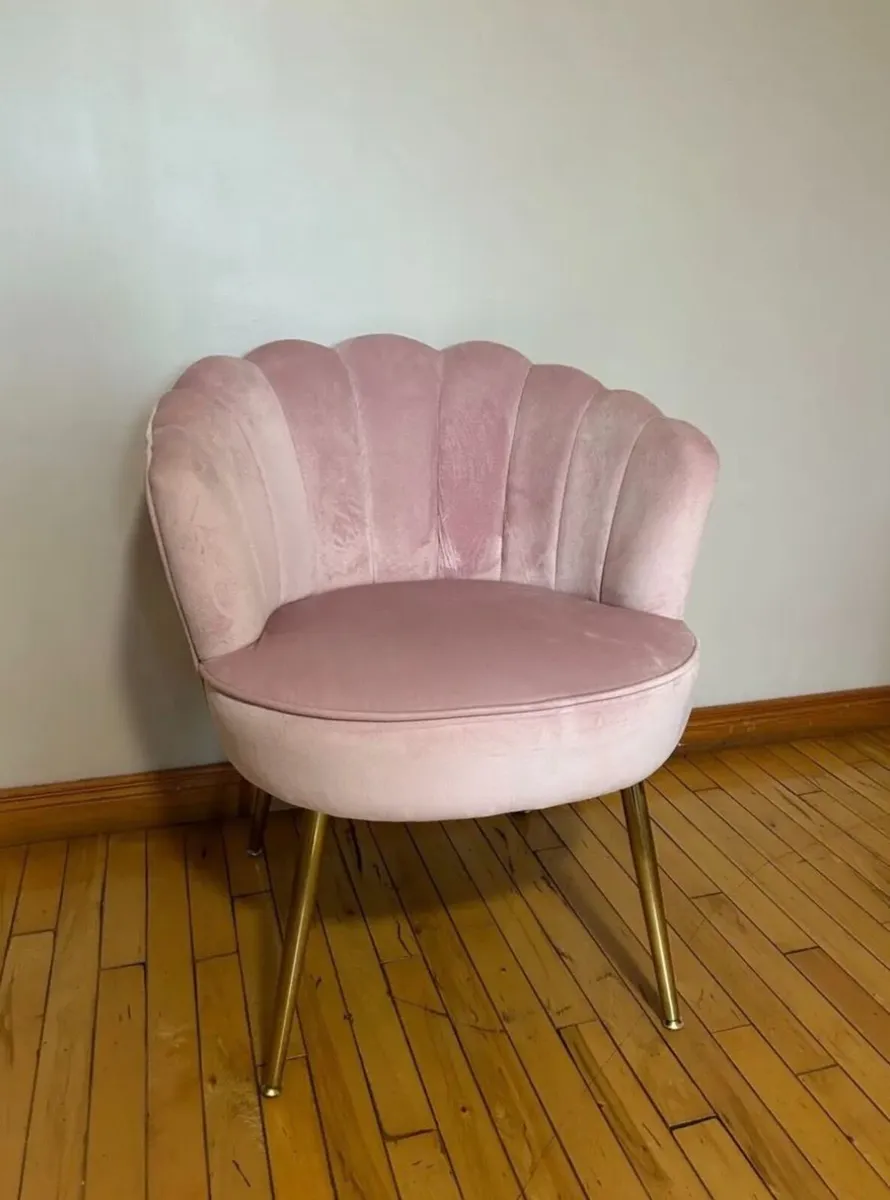 Pink Velvet Shell Accent Chair - Image 2