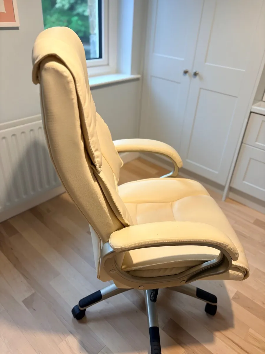 Office Chair - Image 2