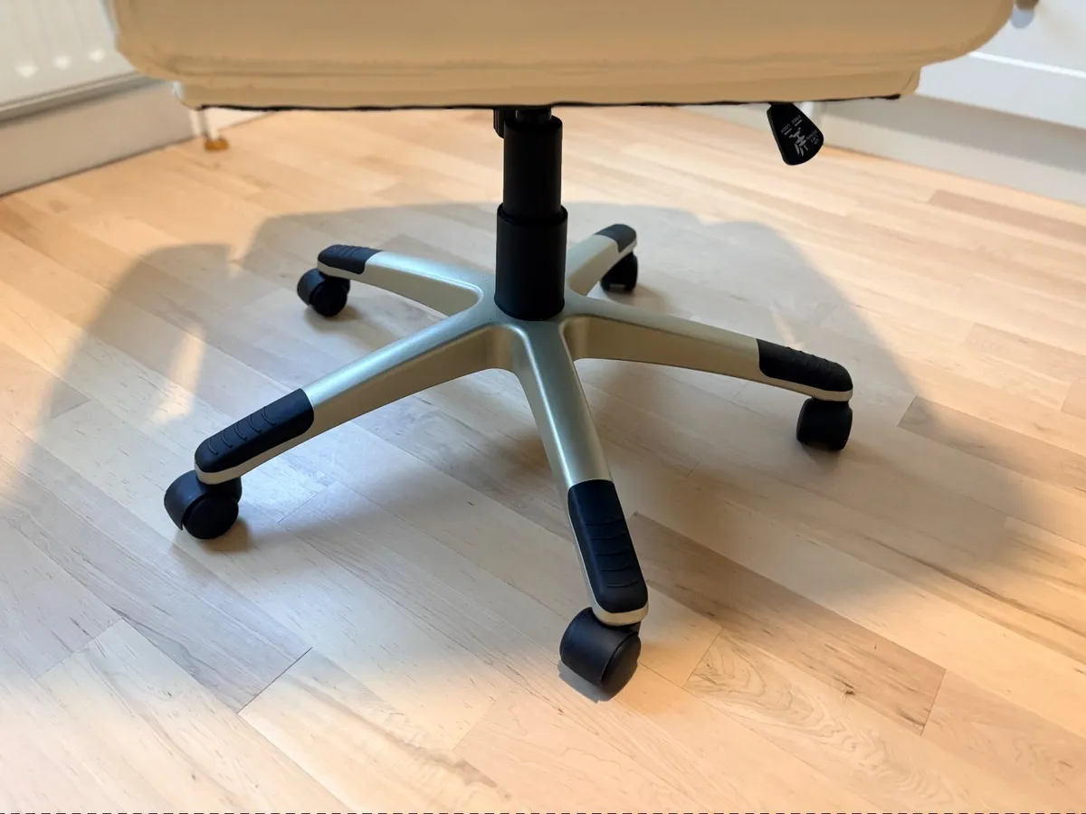 Office Chair - Image 4