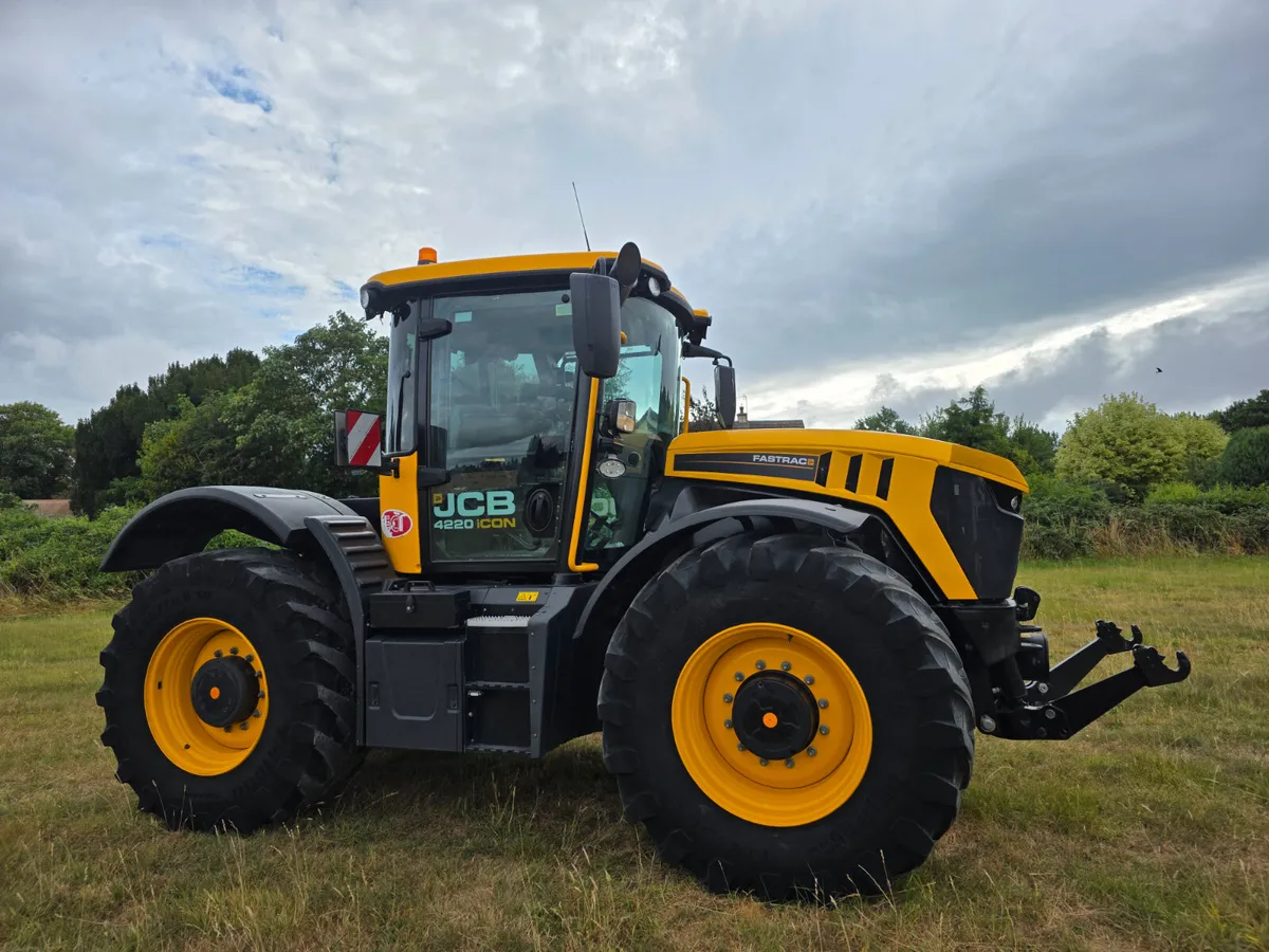 Jcb Fastrack - Image 1