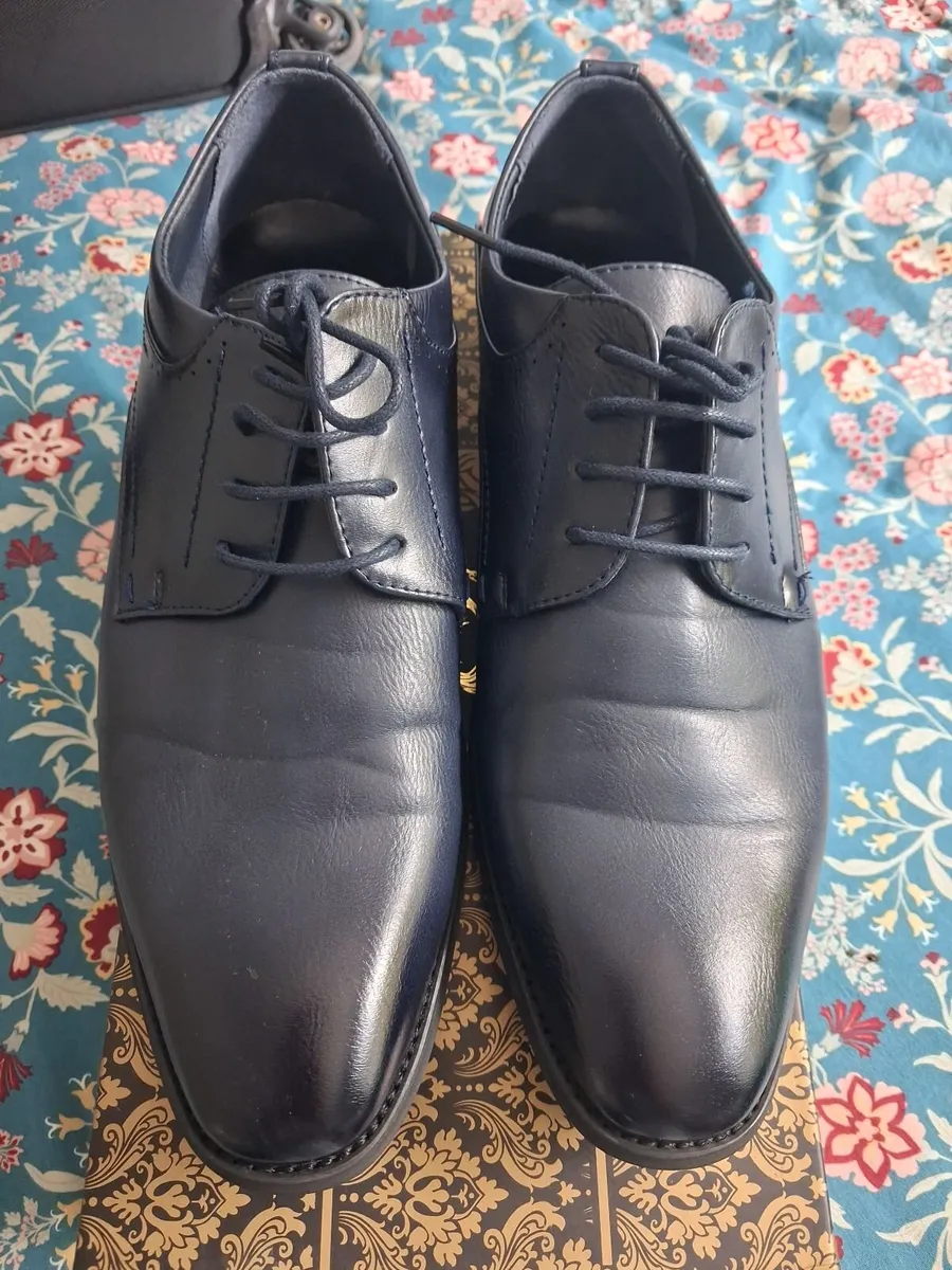 Mens suit - Image 1