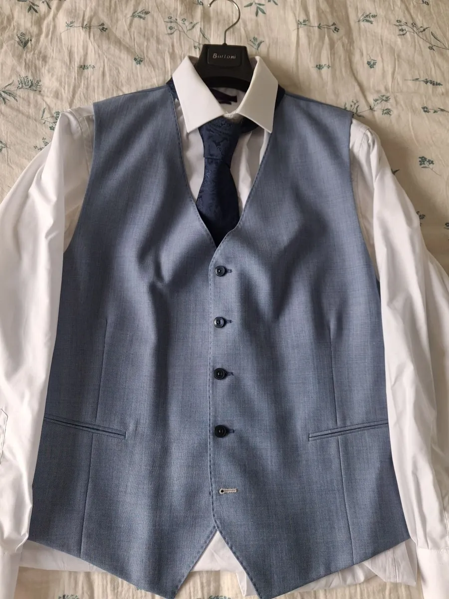 Mens suit - Image 4