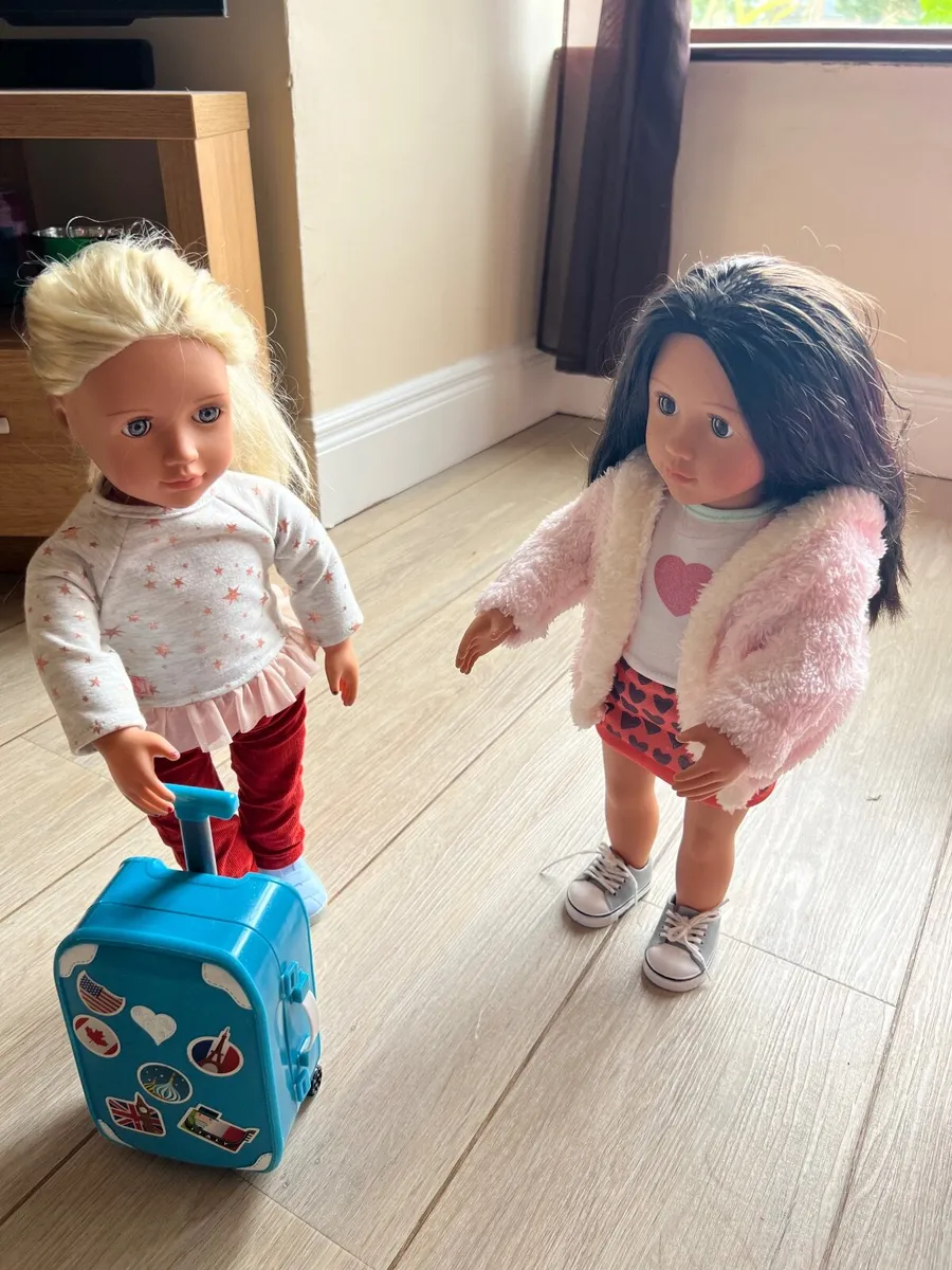 DOLLS - Image 1