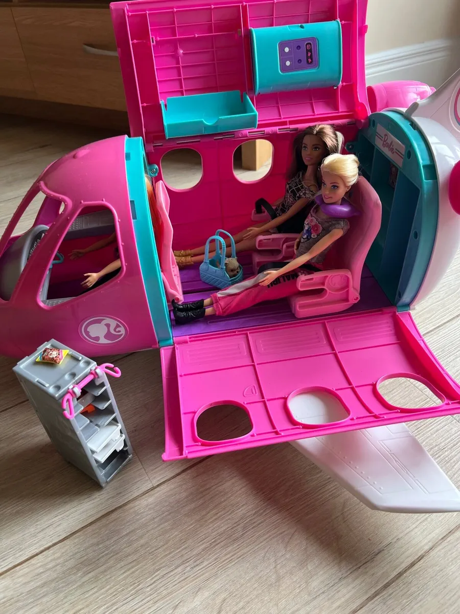 DOLLS AND ACCESSORIES - Image 1