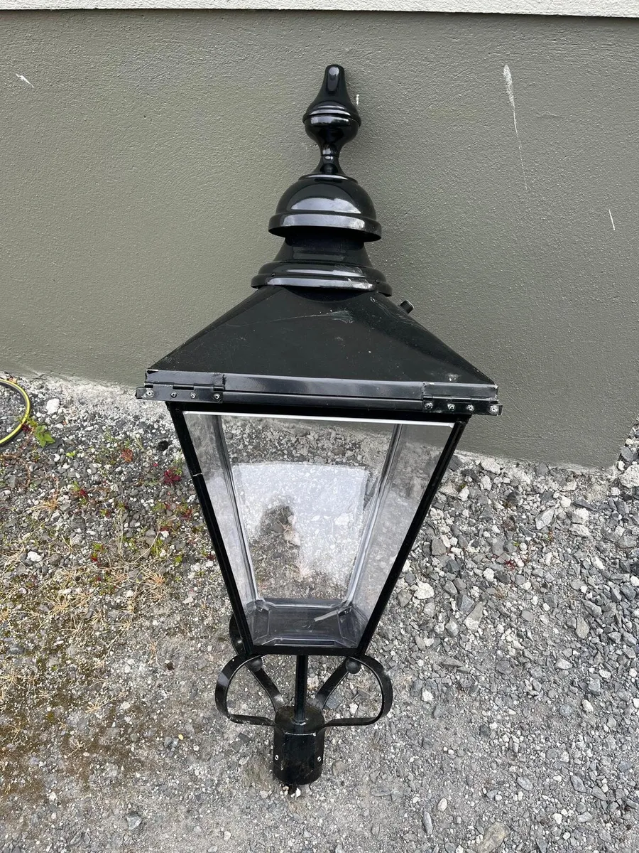 Outdoor Latern Lights