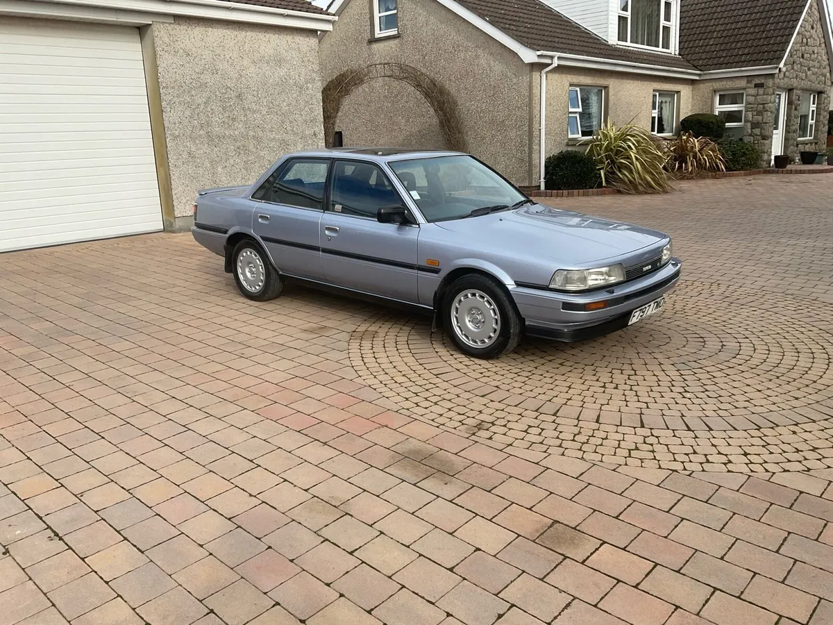 1989 Toyota Camry V6 - Image 1