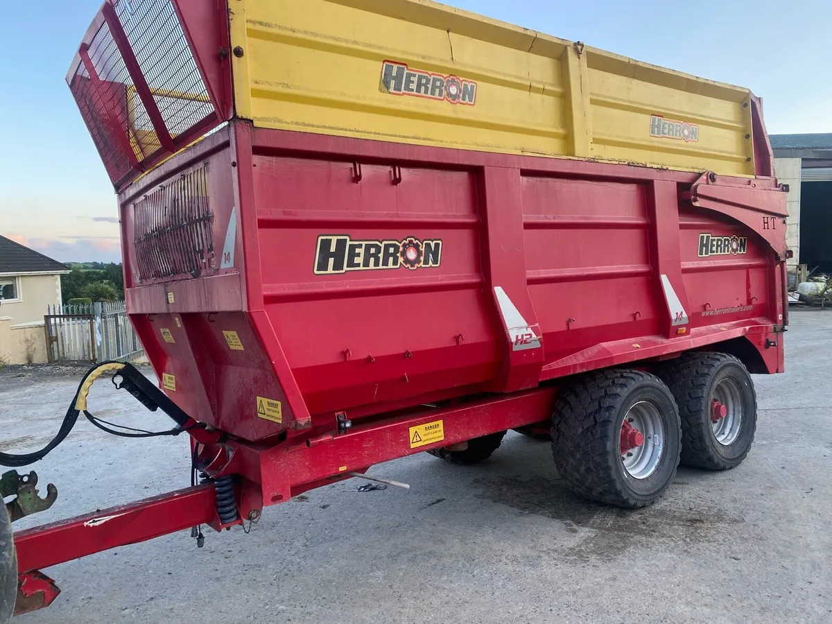 Herron grain and silage trailer - Image 1