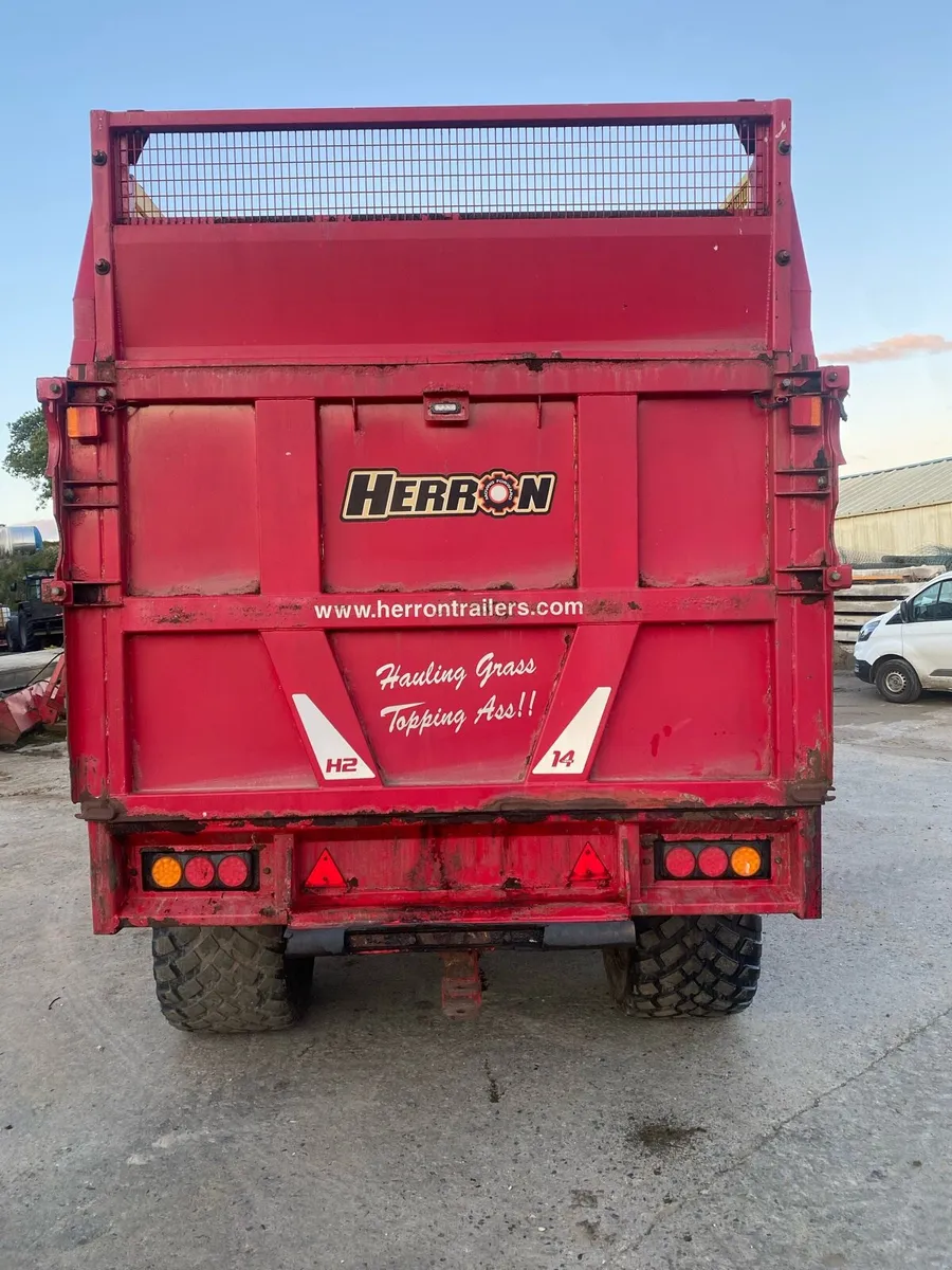 Herron grain and silage trailer - Image 3