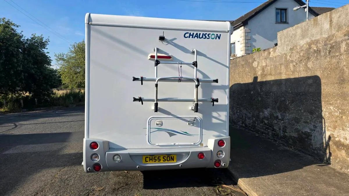 2011 Chausson 6 BERTH. REAR BED & FRONT DROP DOWN - Image 2