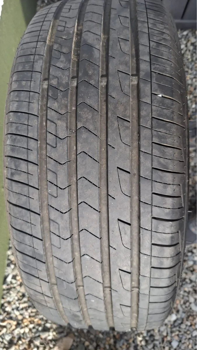 2 Nearly New Tyres - Image 4