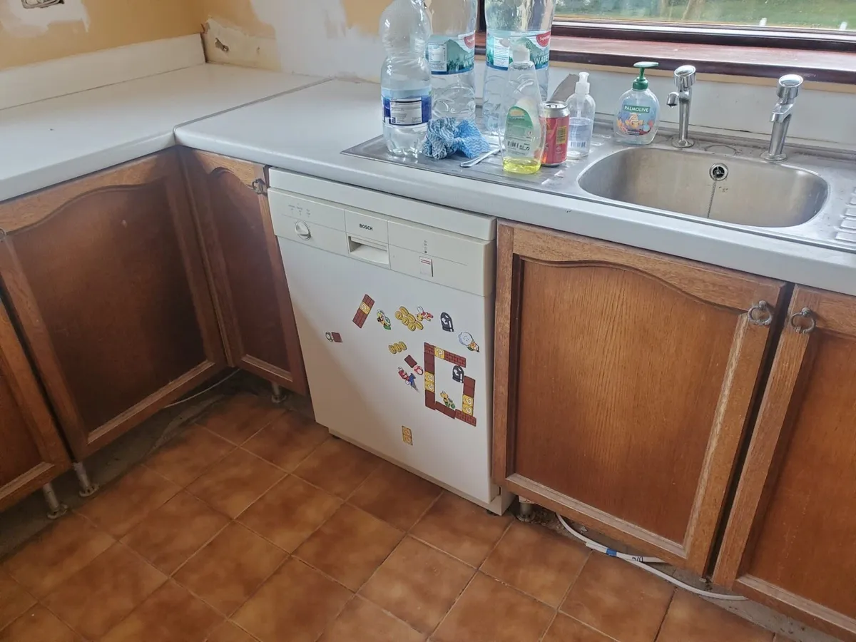 Kitchen units - Image 3
