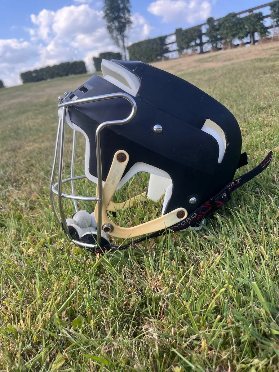 Black old gen sk100 cooper helmet - Image 3