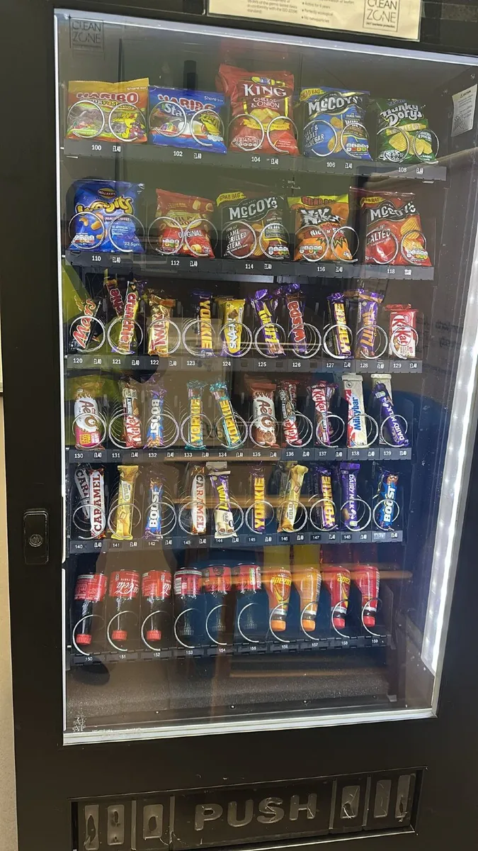 Automatic Products 6500 Ultraflex Vending Machine - Image 1