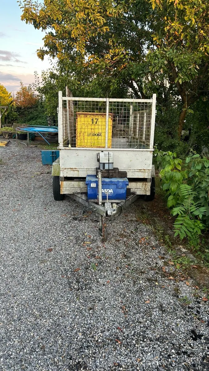 Tipping trailer - Image 1