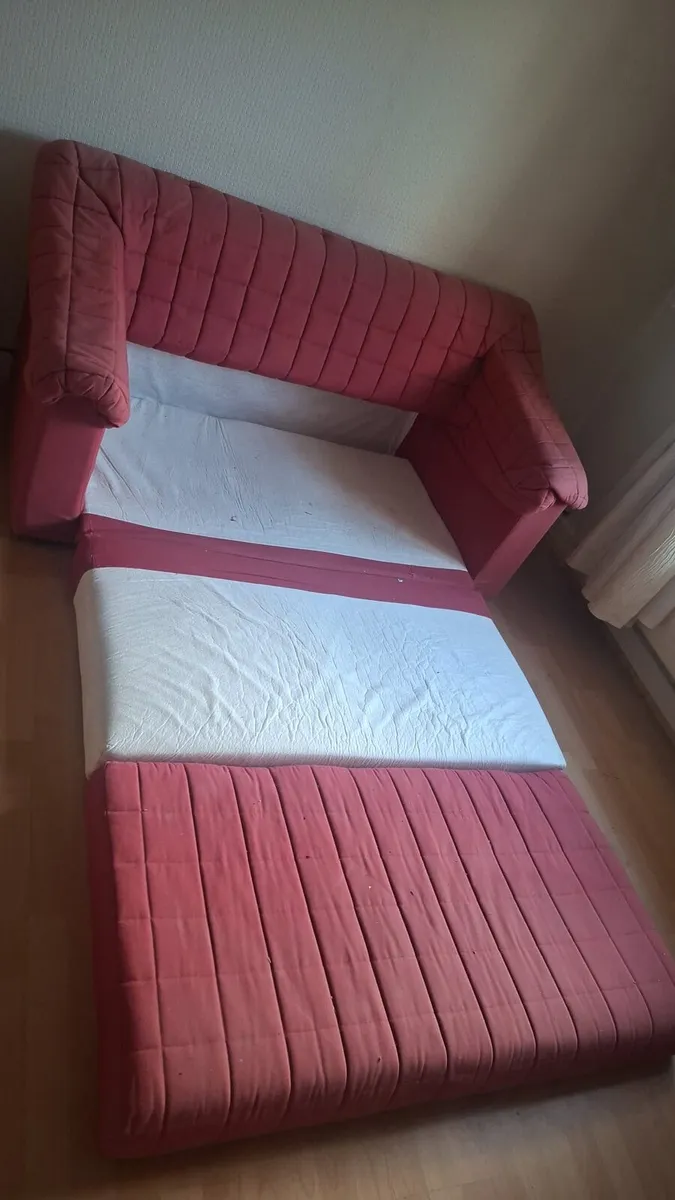 Chaise longe  and Futon - Image 3