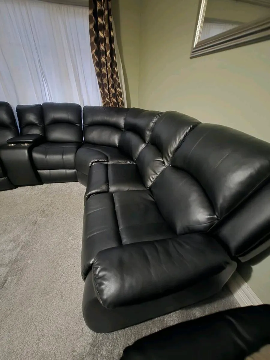 Sofa for sale. - Image 2