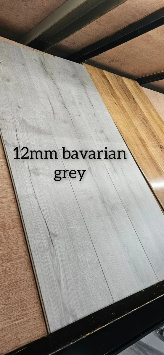 CLEARANCE! Laminate click flooring End of lines - - Image 1