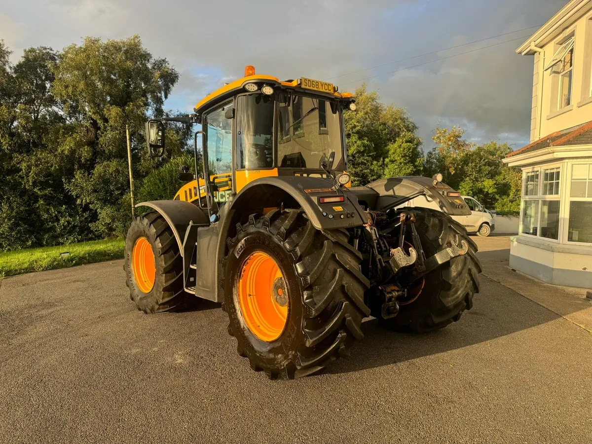 JCB Fastrac - Image 4