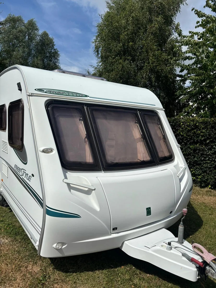 Swift caravan for sale - Image 1