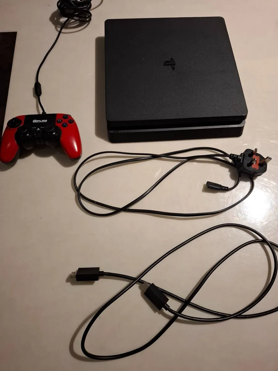 Playstation 4 - Image 1