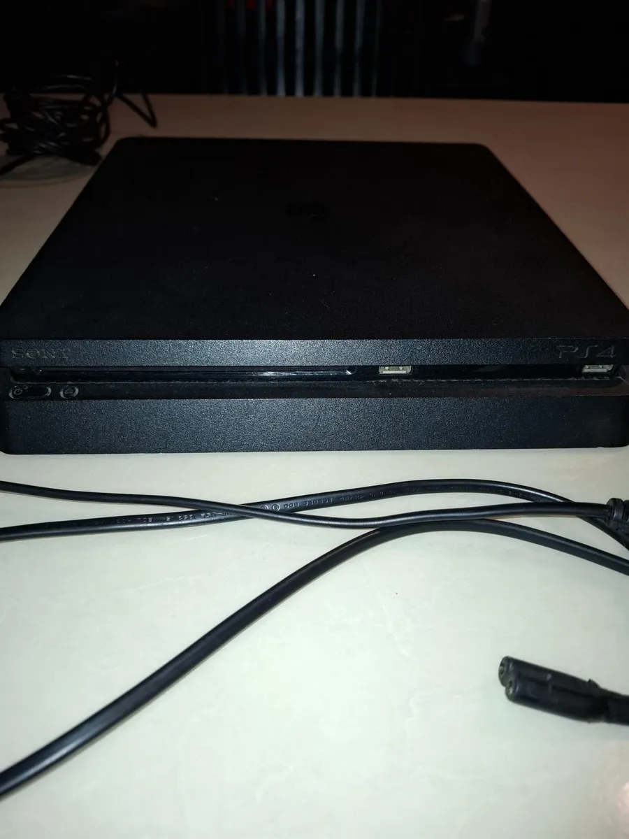 Playstation 4 - Image 3
