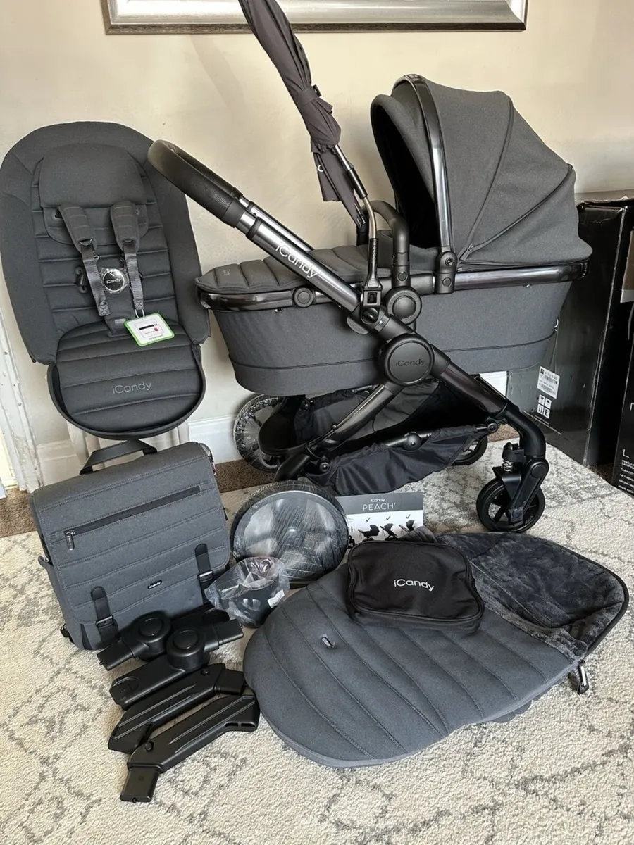 Like new ICandy peach 7 travel system - Image 1