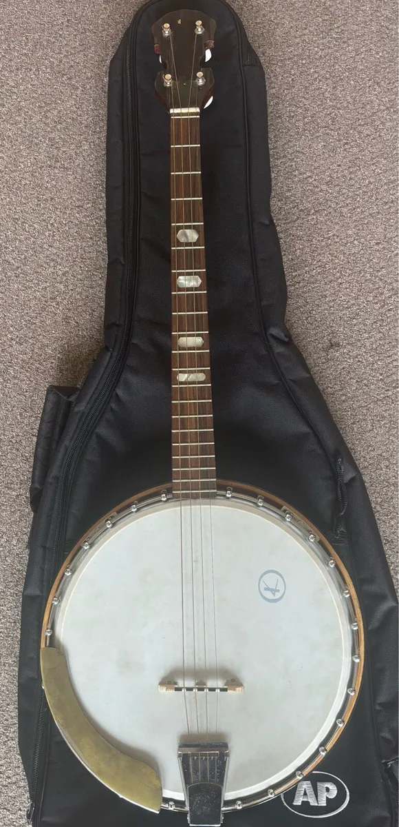 Banjo - Image 1