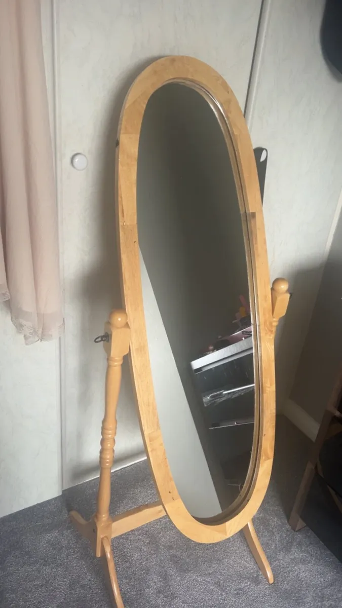 Mirror - Image 1