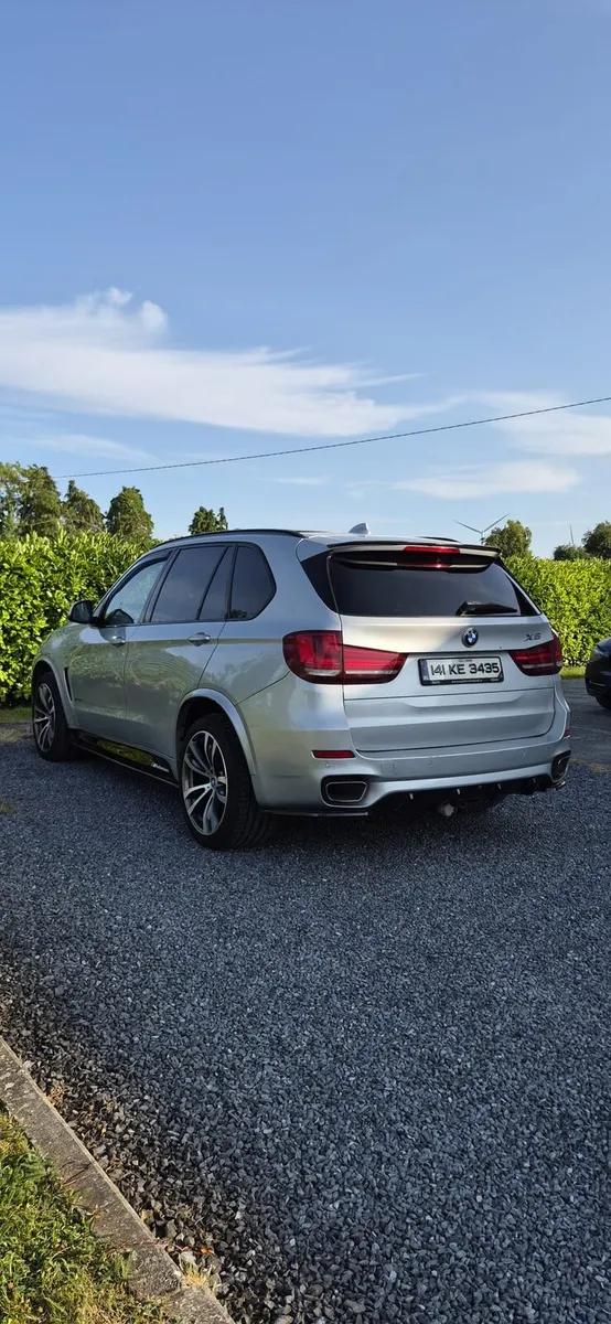 BMW X5 - Image 2