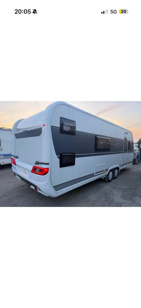 2020 HOBBY 650 KFU 7/8 BERTH FIXED BUNKS CARAVAN - Image 1
