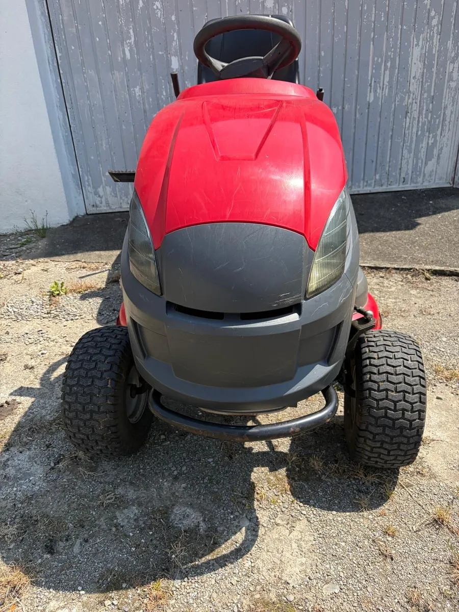 Ride on tractor lawnmower - Image 3