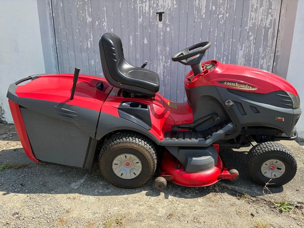 Ride on tractor lawnmower - Image 4