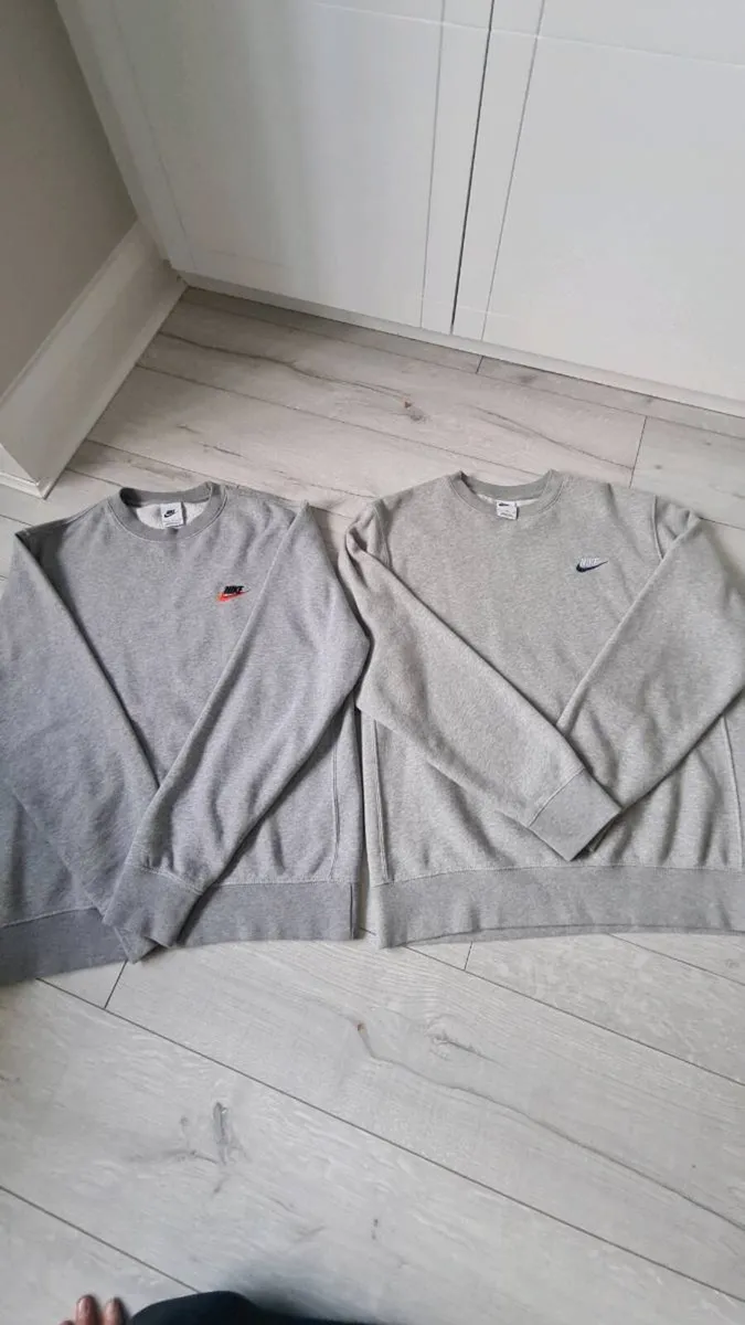 Nike jumpers x2 - Image 1