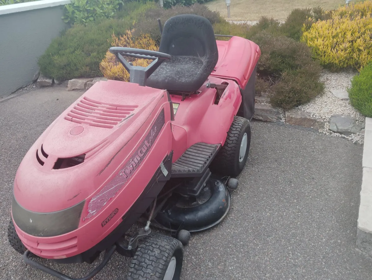 Ride On Lawnmower - Image 2