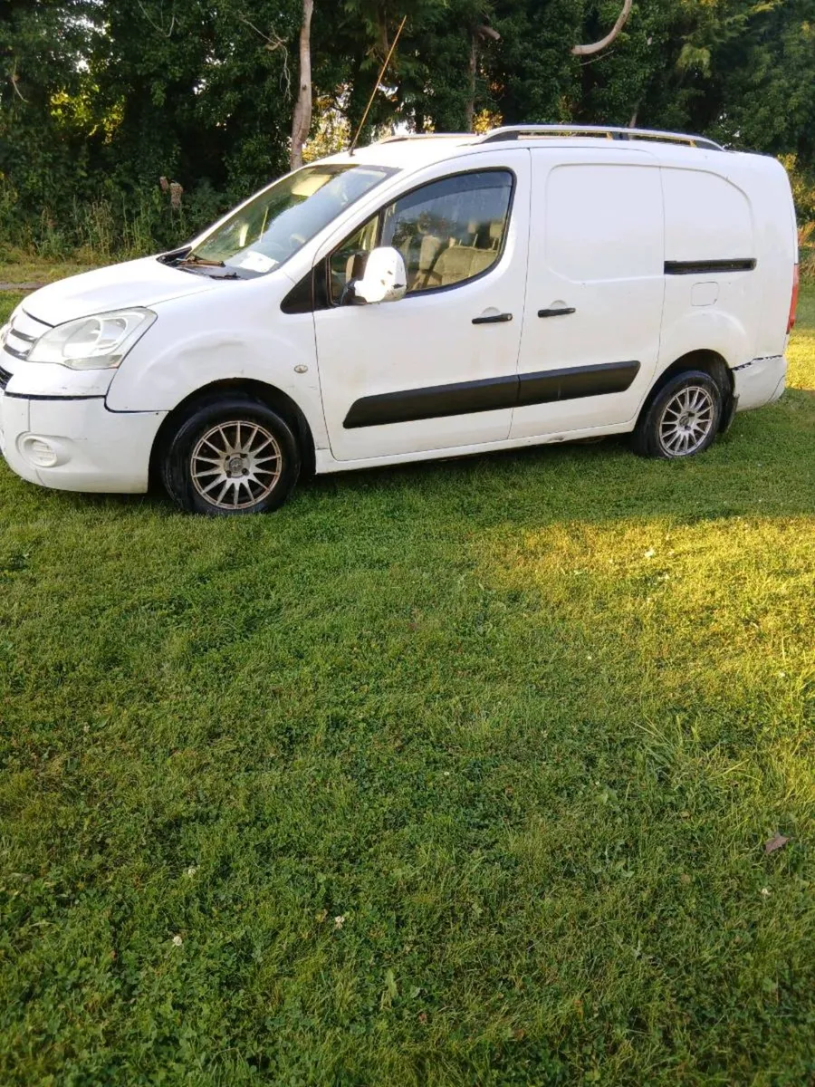 Berlingo van - Image 2