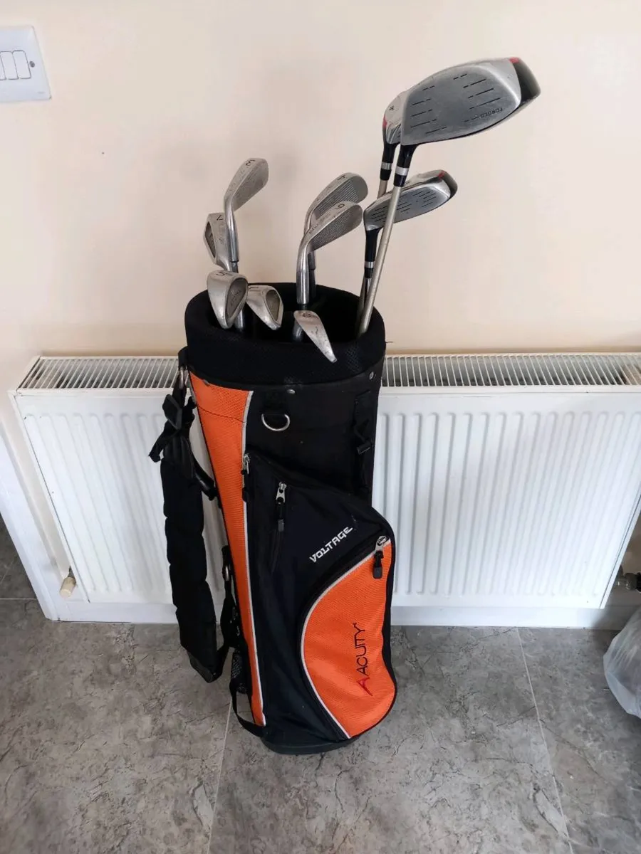 Slazenger golf clubs and bag. - Image 2