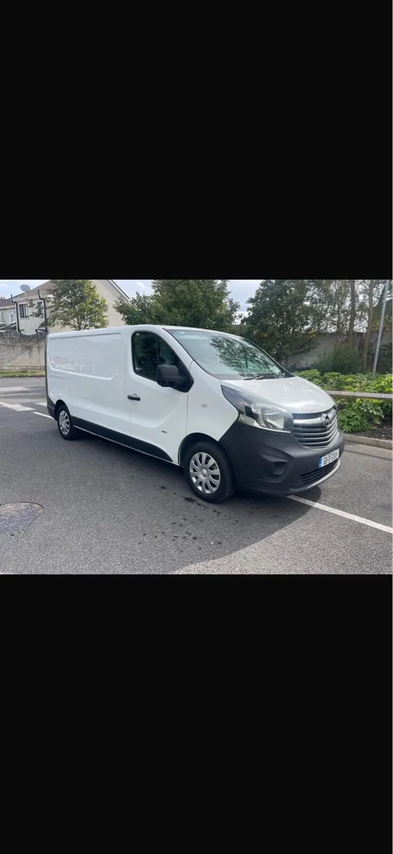 2015 Renault Traffic LWB Needs FlyWheel - Image 1