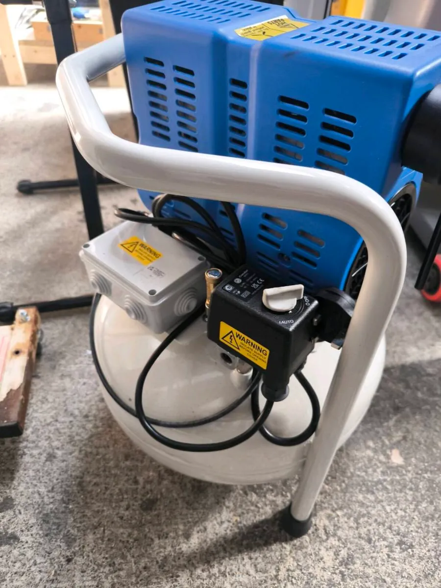 Bambi PT24 air compressor Bostich Brad Nailer - Image 2