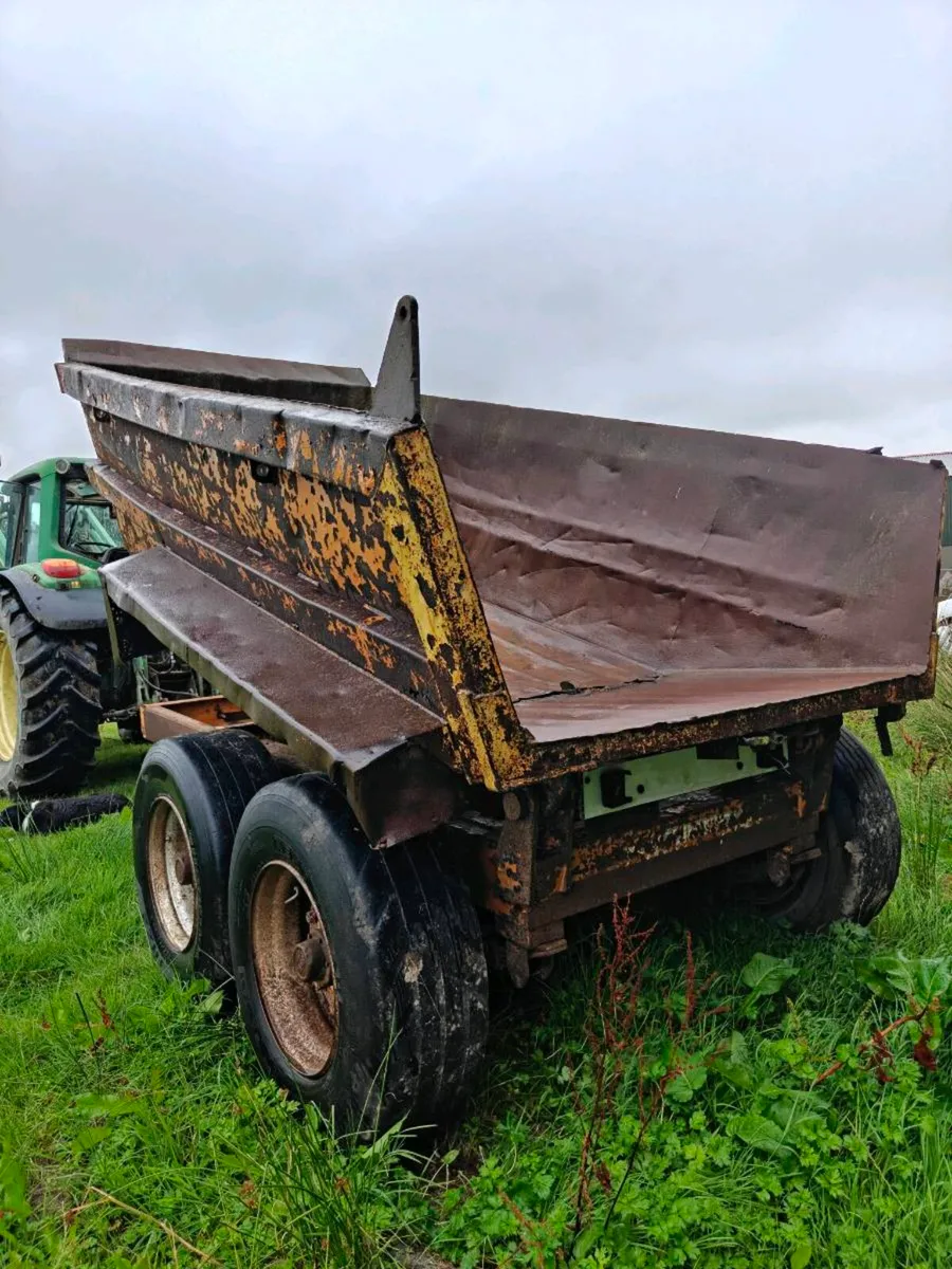 Chieftain Dump Trailer - Image 4