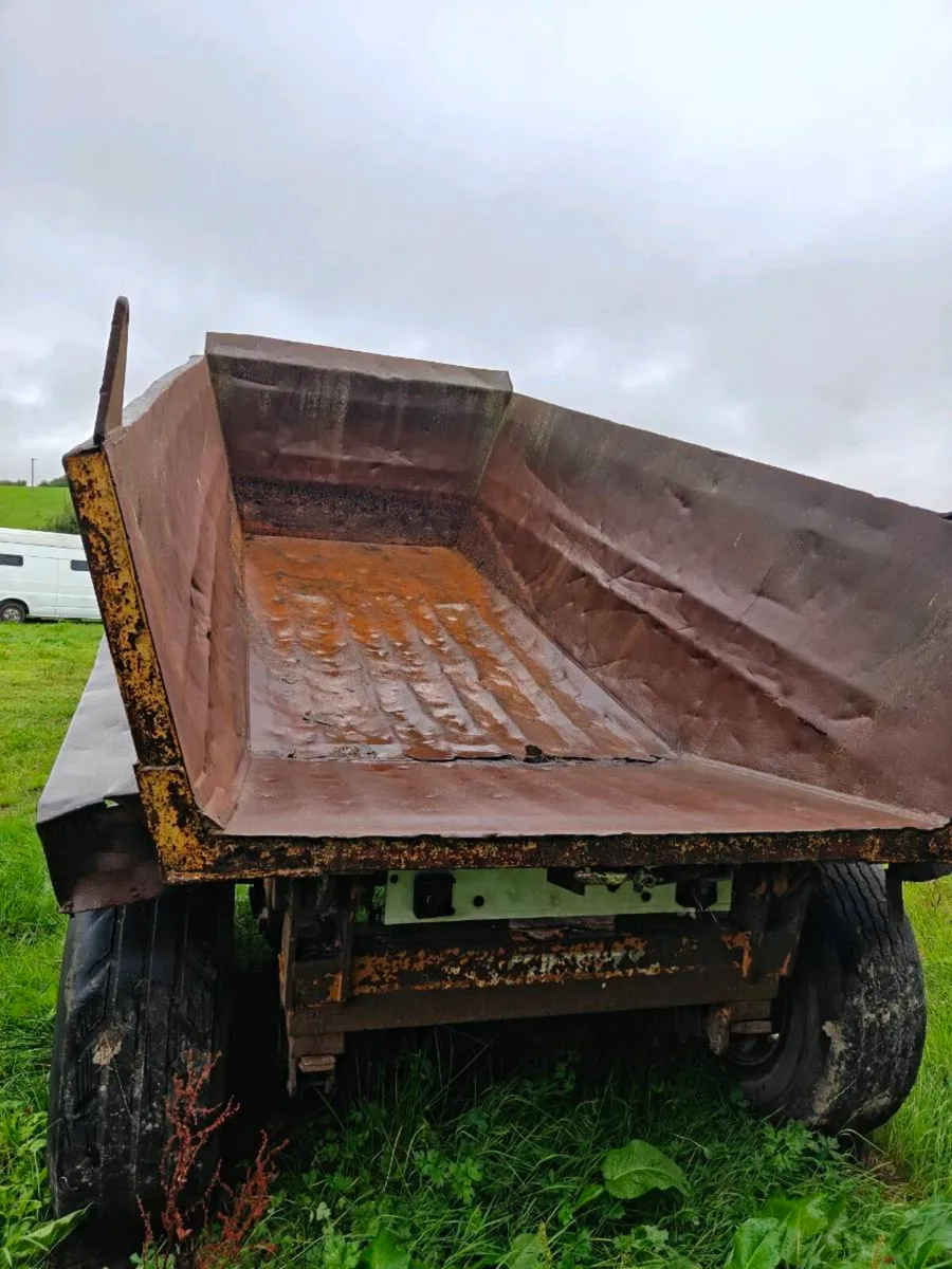Chieftain Dump Trailer - Image 2