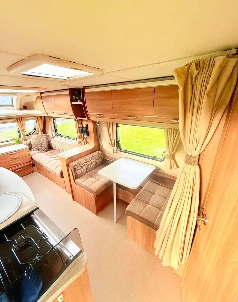 4 berth swift challenger caravan for sale. - Image 4