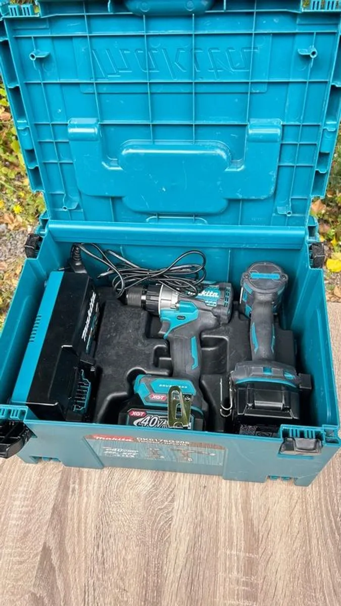 Like new!! Combi drill XGT and Impact driver XGT - Image 2