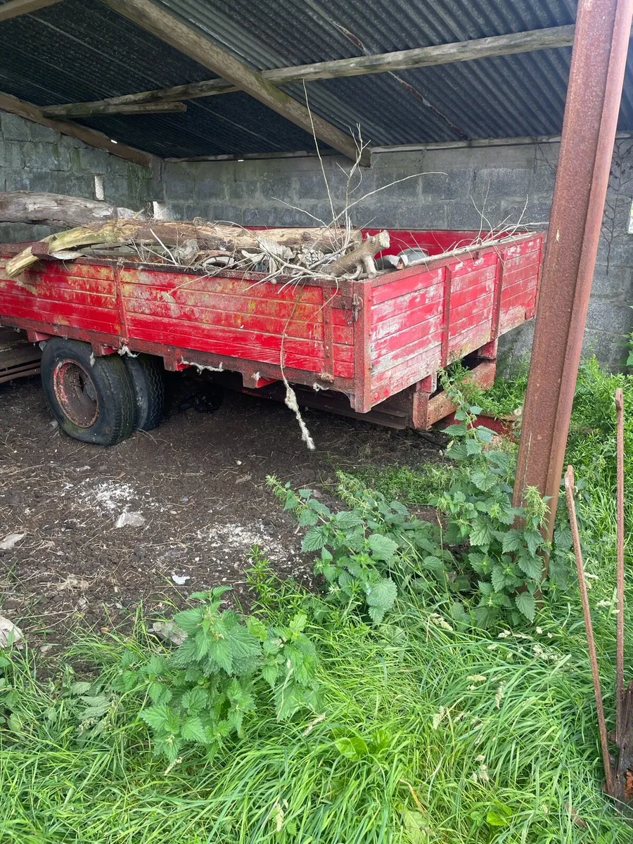 Trailer - Image 1