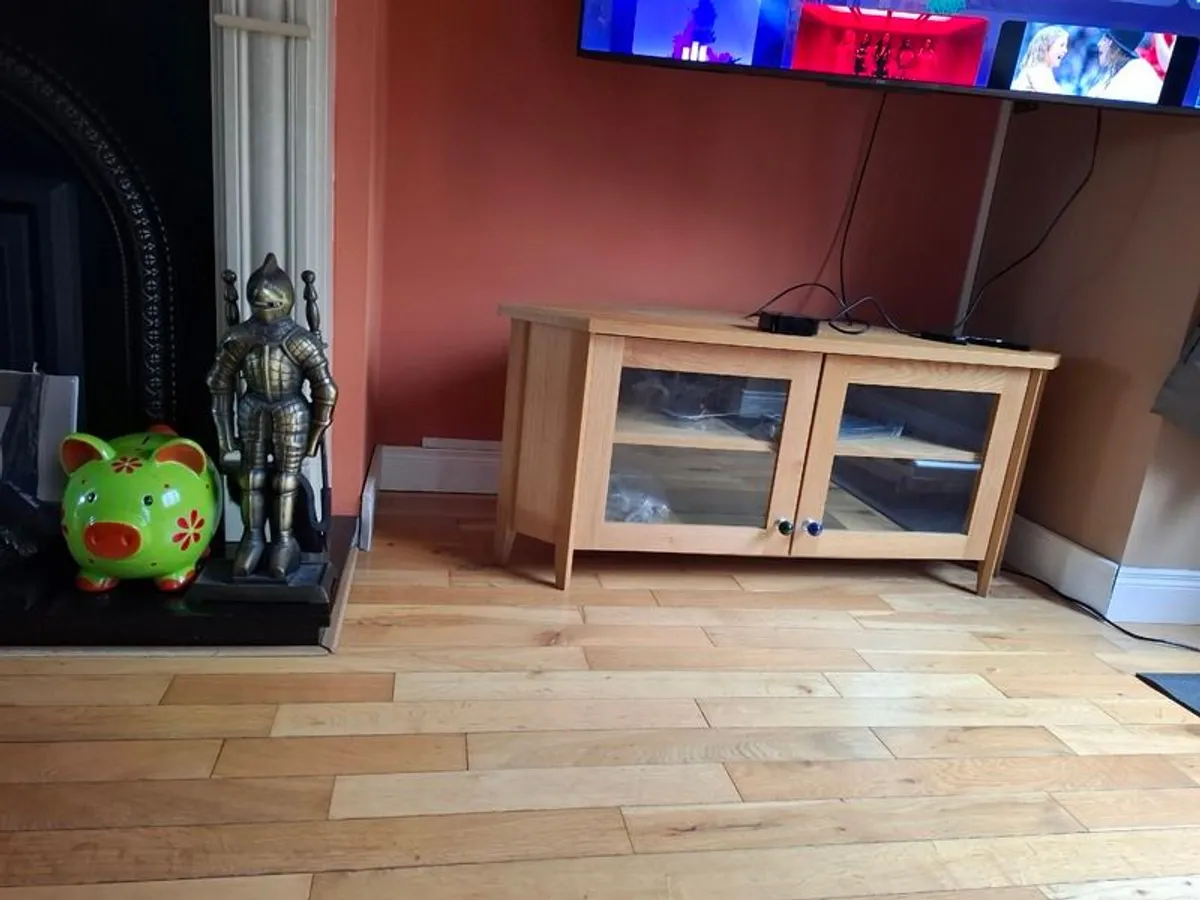 Tv stand - Image 3