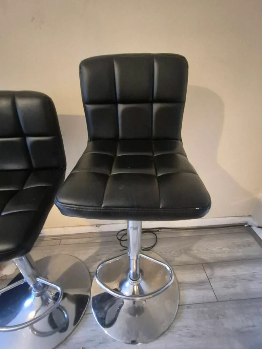 Bar stools - Image 2