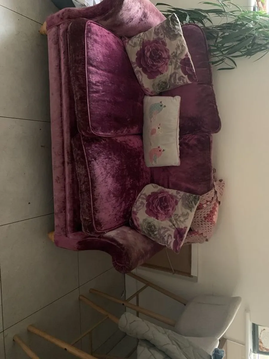 Laura Ashley 2 seater sofa - Image 2