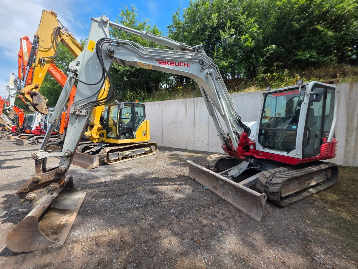 2020 TAKEUCHI TB290-2 - Image 1