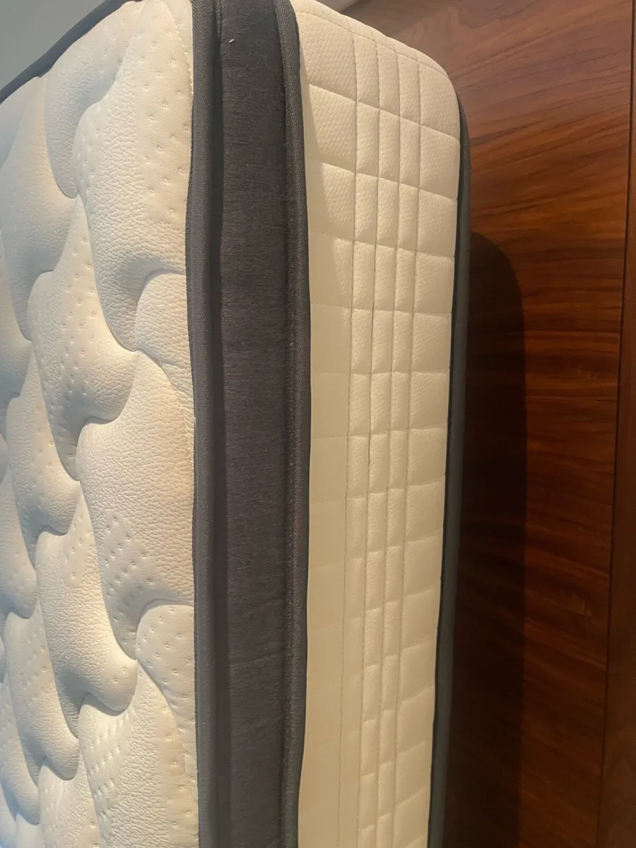 Ex Display -Magnificent Very Thick Single Mattress - Image 2
