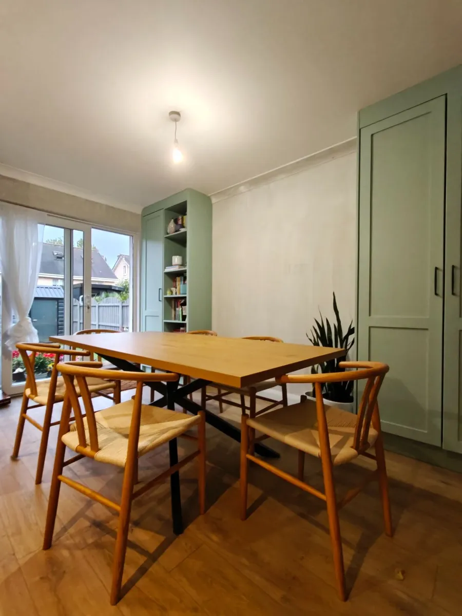 Brand New Dining table and chairs - Image 3